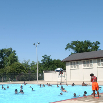 When To Open Pool In Chicago: Ultimate Guide for Perfect Timing